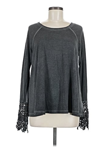 Black Swan Long Sleeve T-Shirt (view 1)