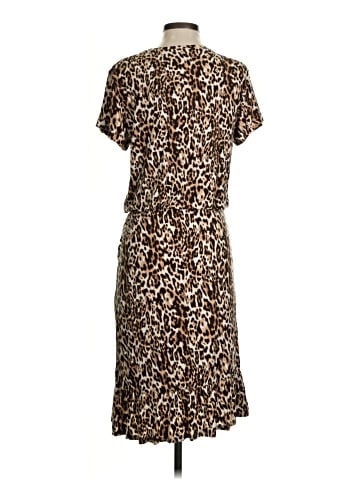 Banana Republic Casual Dress (view 2)