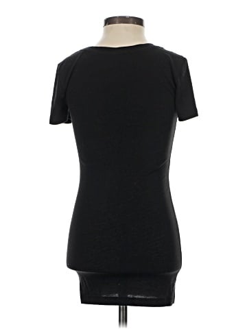 Victoria's Secret Short Sleeve T-Shirt (view 2)