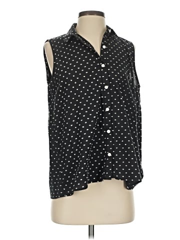 Amour Vert Sleeveless Button-Down Shirt (view 1)