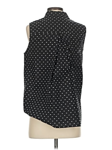 Amour Vert Sleeveless Button-Down Shirt (view 2)