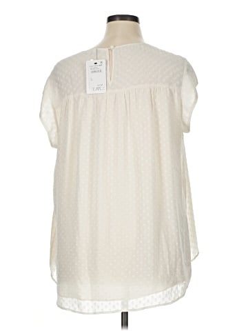 DR2 Sleeveless Blouse (view 2)