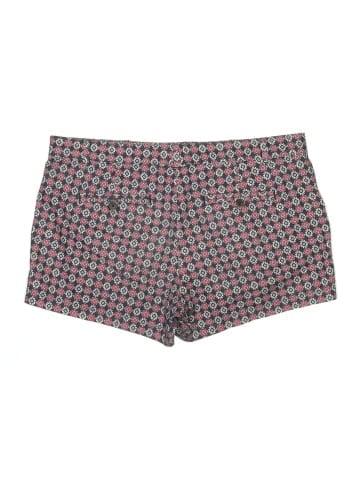 Gap Shorts (view 2)