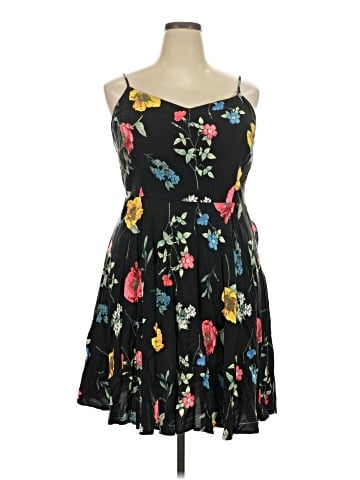 Old Navy Casual Dress (view 1)