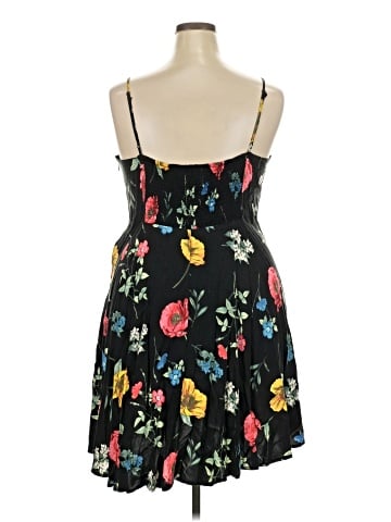Old Navy Casual Dress (view 2)