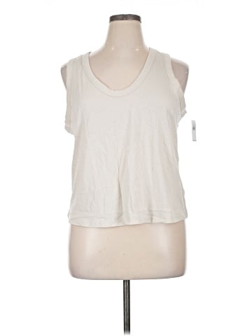 Old Navy Sleeveless T-Shirt (view 1)