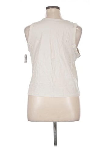 Old Navy Sleeveless T-Shirt (view 2)