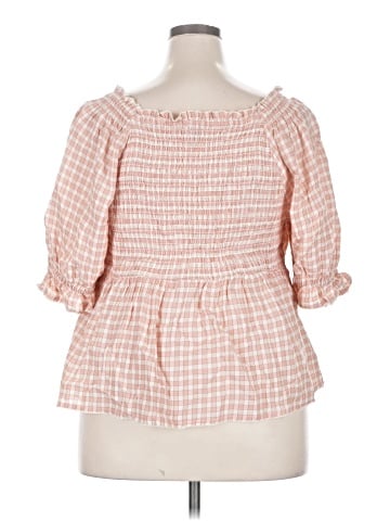Old Navy 3/4 Sleeve T-Shirt (view 2)