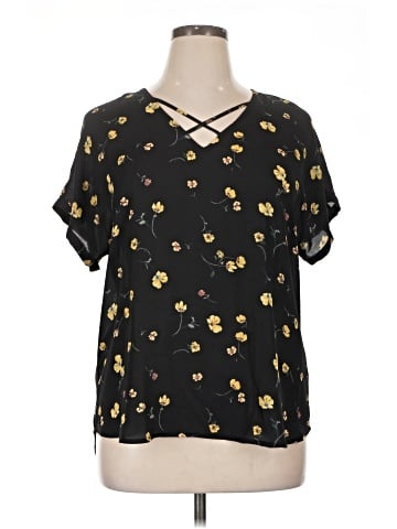 Maurices Short Sleeve Blouse (view 1)