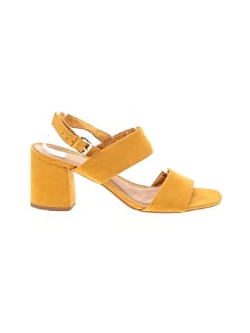 Old Navy Sandals (view 1)