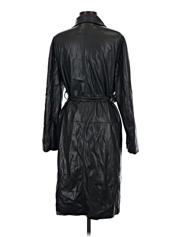 Bershka Trenchcoat (view 2)