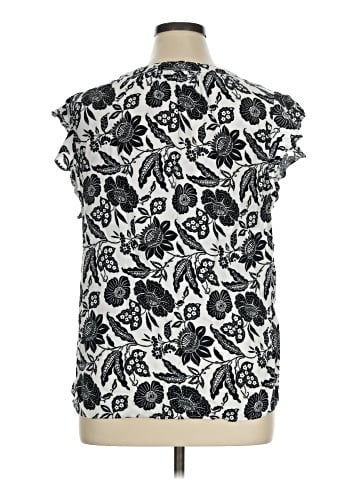 Jones & Co Sleeveless T-Shirt (view 2)