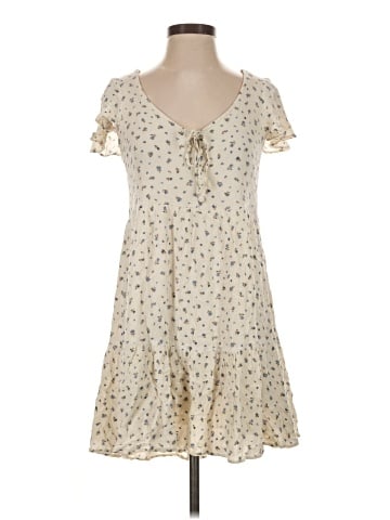 American Eagle Outfitters Casual Dress (view 1)