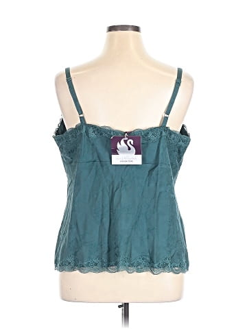 Gloria Vanderbilt Sleeveless Blouse (view 2)
