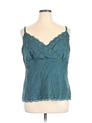 Gloria Vanderbilt Sleeveless Blouse (view 1)