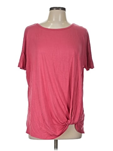 Maurices Short Sleeve T-Shirt (view 1)
