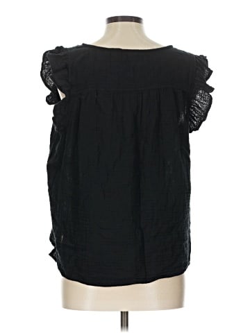 Old Navy Sleeveless T-Shirt (view 2)