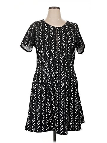 Forever 21 Plus Casual Dress (view 1)