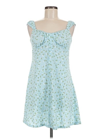 No Boundaries Casual Dress (view 1)