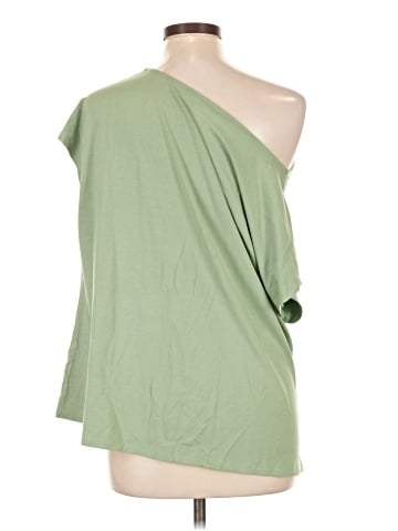 Draper's & Damon's Kimono (view 2)