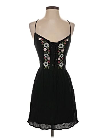 Abercrombie & Fitch Cocktail Dress (view 1)