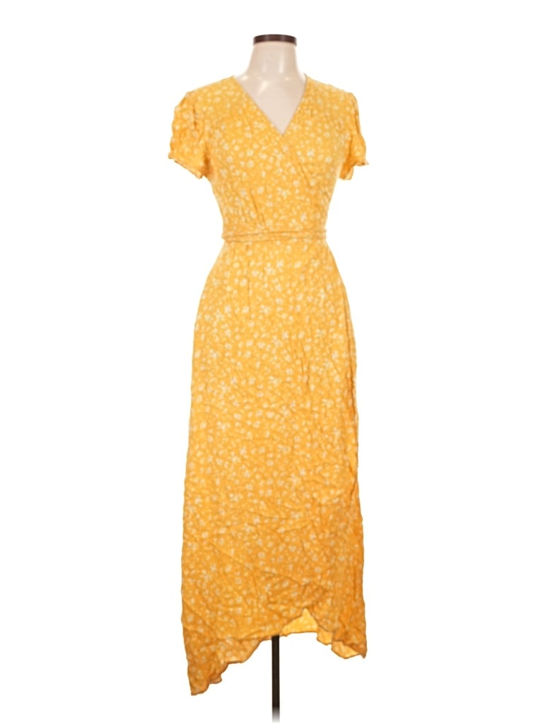 Pre-owned Universal Thread Casual Dress In Yellow