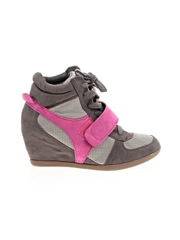 Unbranded Wedges (view 1)
