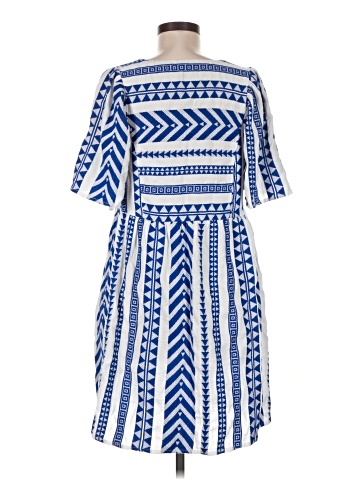 Old Navy Casual Dress (view 2)