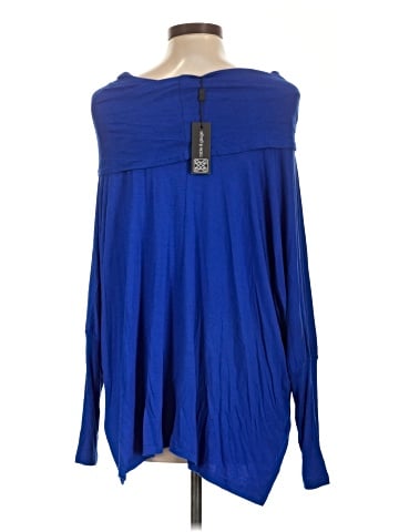 Cable & Gauge Poncho (view 2)
