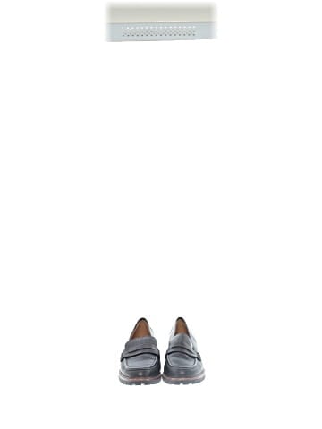 Madewell The Corinne Lugsole Loafer (view 2)