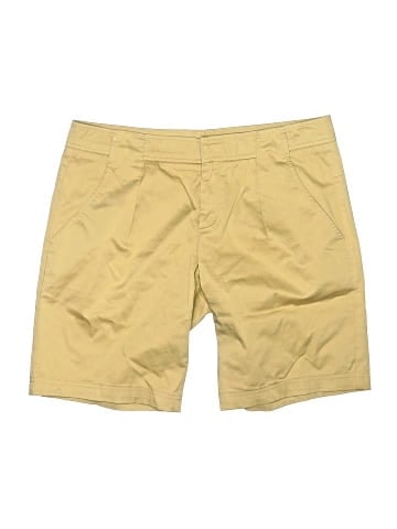 Vince. Khaki Shorts (view 1)