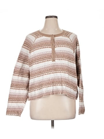 American Eagle Outfitters Pullover Sweater (view 1)