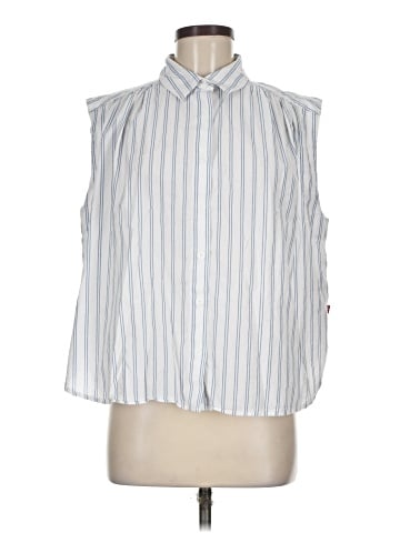 Levi's Sleeveless Button-Down Shirt (view 1)