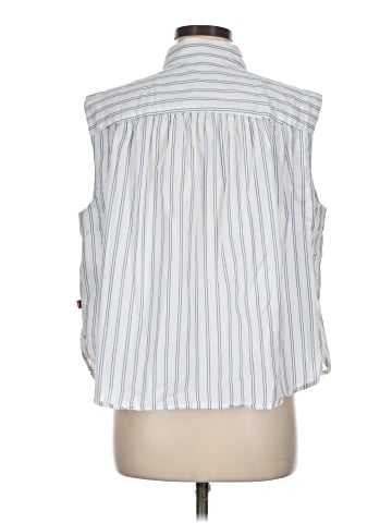 Levi's Sleeveless Button-Down Shirt (view 2)