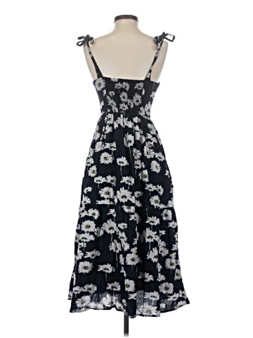 Urban Outfitters Casual Dress (view 2)