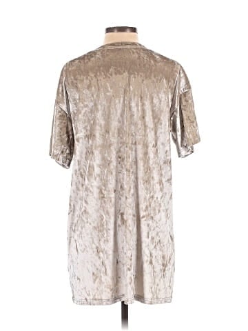 Double Zero Short Sleeve Blouse (view 2)