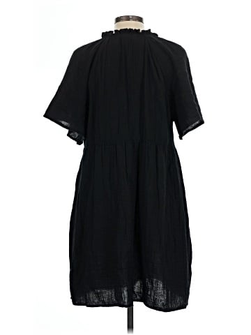 Old Navy Casual Dress (view 2)