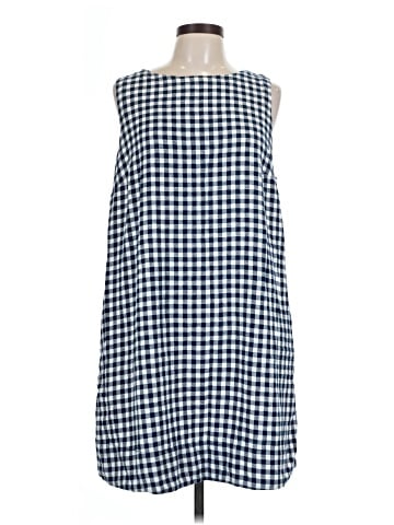 Old Navy Casual Dress (view 1)