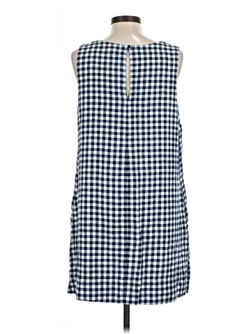 Old Navy Casual Dress (view 2)