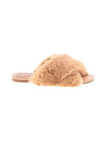 BCBGMAXAZRIA Sandals (view 1)