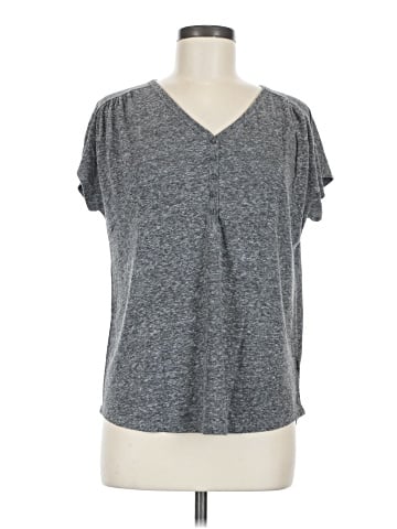 Old Navy Short Sleeve T-Shirt (view 1)