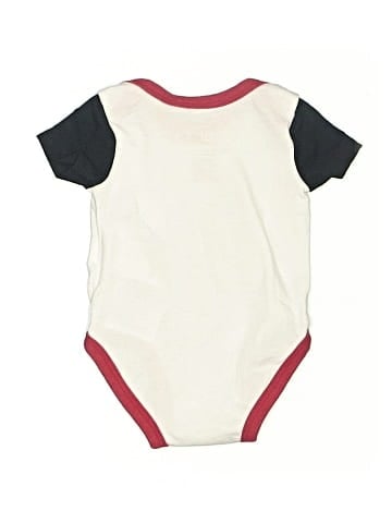 Air Jordan Short Sleeve Onesie (view 2)