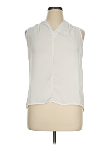 Mossimo Sleeveless Button-Down Shirt (view 1)