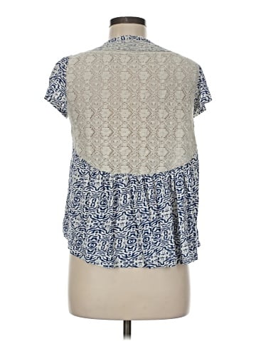 Akemi + Kin Short Sleeve Blouse (view 2)