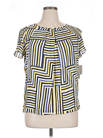 Liz Claiborne Short Sleeve T-Shirt (view 1)