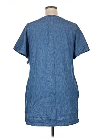 Old Navy Casual Dress (view 2)