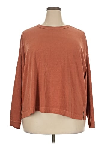 Old Navy 3/4 Sleeve T-Shirt (view 1)