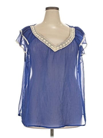 a.n.a. A New Approach Sleeveless Blouse (view 1)