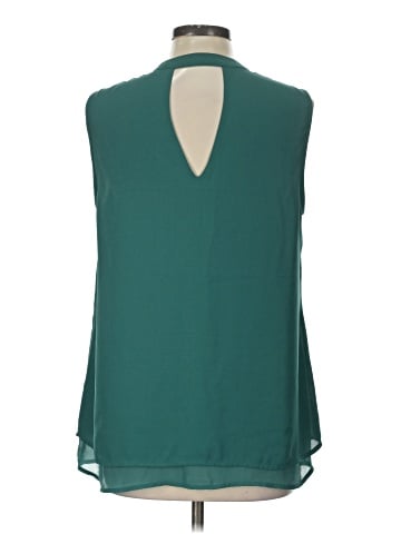 DR2 Sleeveless Blouse (view 2)