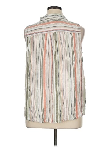 Croft & Barrow Sleeveless Button-Down Shirt (view 2)